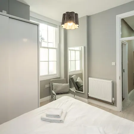 Kensington Courtyard Apartment London Exterior photo
