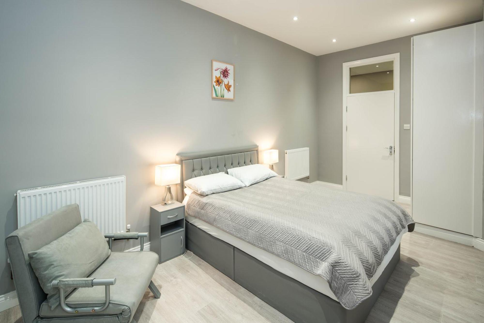 Apartment Kensington Courtyard London